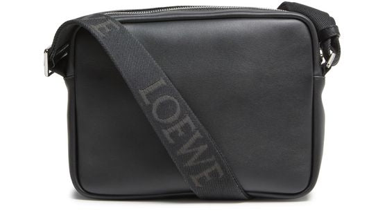 LOEWE Messenger Bag XS Pebble aus glattem Kalbsleder